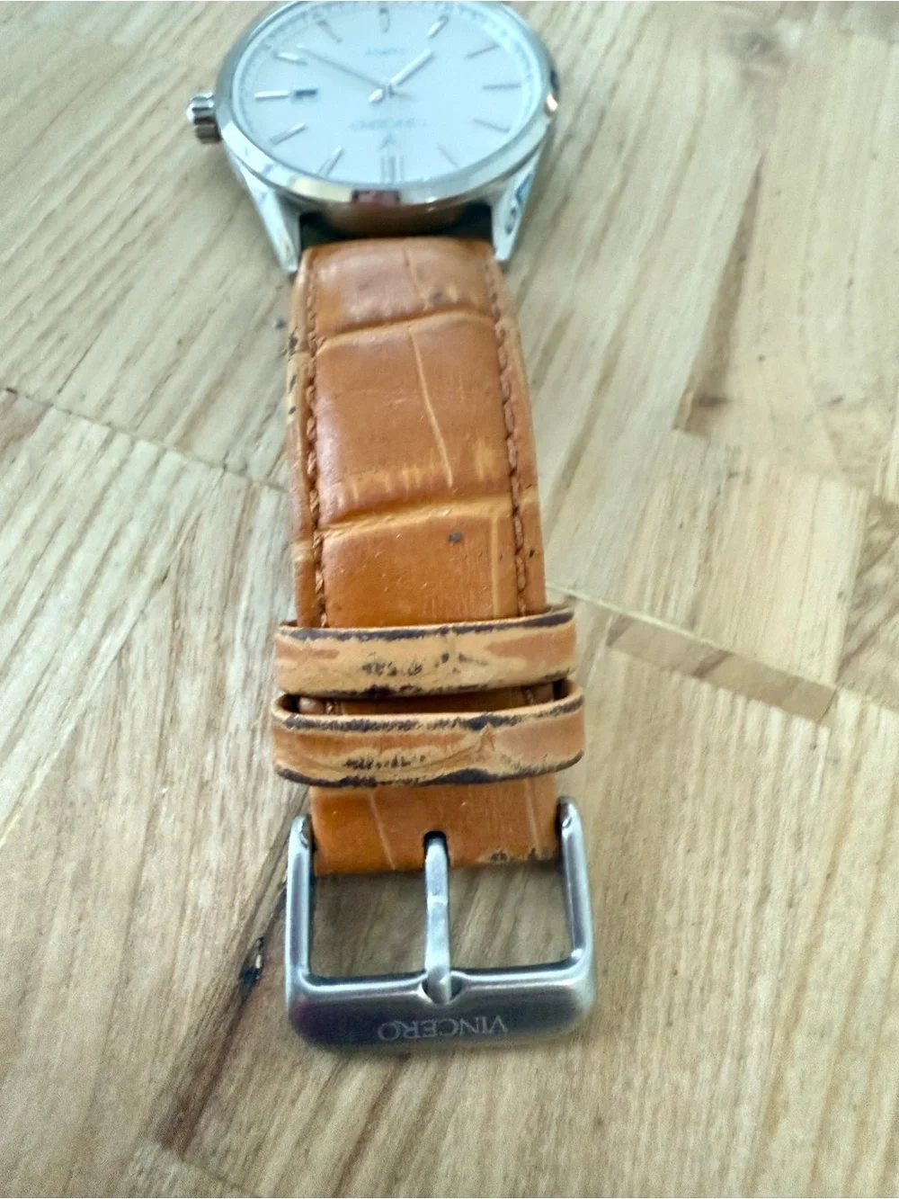 Vincero brand model